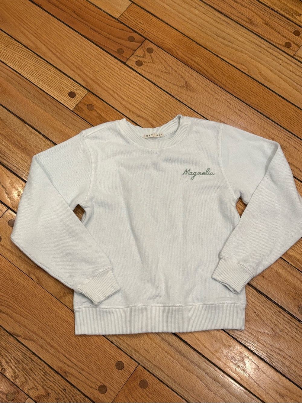 Magnolia Women’s Coastal Comfy Crewneck Waco Sweater in White sweatshirt size XS